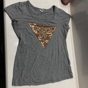 Size Medium Guess t shirt